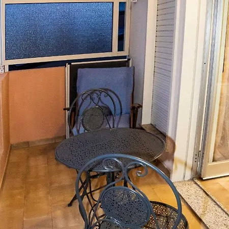 Lilla House Apartment